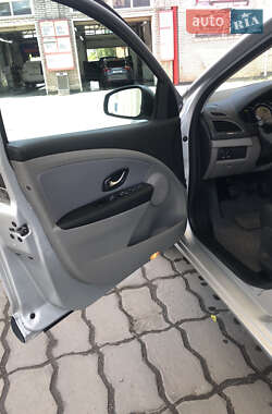 Универсал Renault Megane 2010 в 