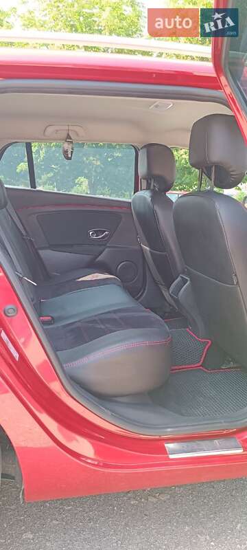 Універсал Renault Megane 2015 в Лозовій