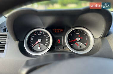 Универсал Renault Megane 2005 в 