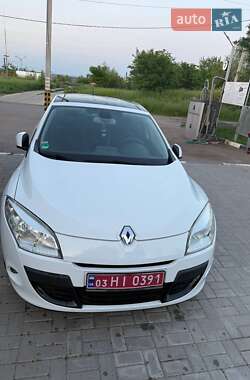 Хэтчбек Renault Megane 2010 в 
