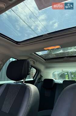 Хэтчбек Renault Megane 2010 в 