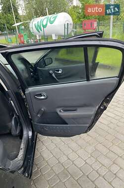 Седан Renault Megane 2006 в 