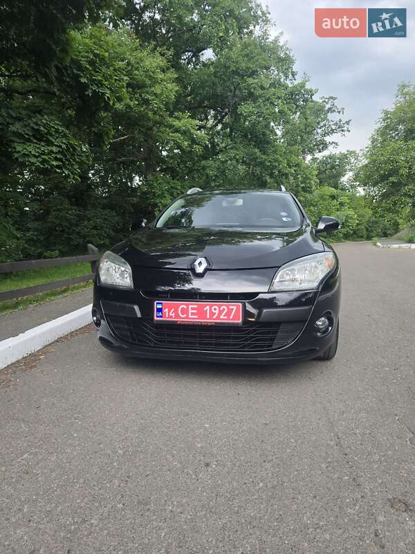 Универсал Renault Megane 2010 в 