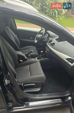 Универсал Renault Megane 2010 в 