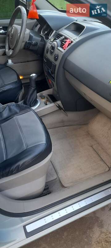 Седан Renault Megane 2004 в Славуте фото 3 Седан Renault Megane 2004 в Славуте
