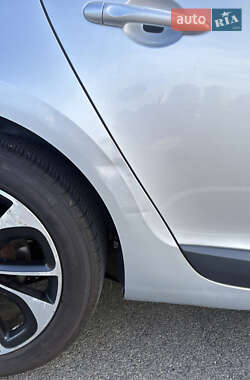Хэтчбек Renault Megane 2011 в 