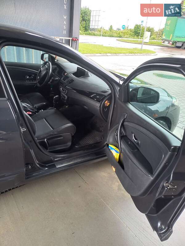 Хэтчбек Renault Megane 2013 в Буске