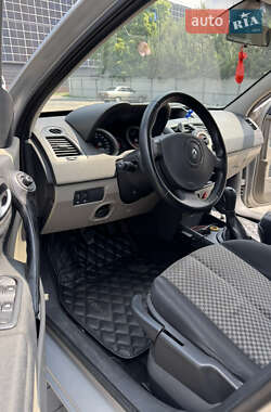 Универсал Renault Megane 2005 в 