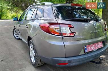 Универсал Renault Megane 2011 в 