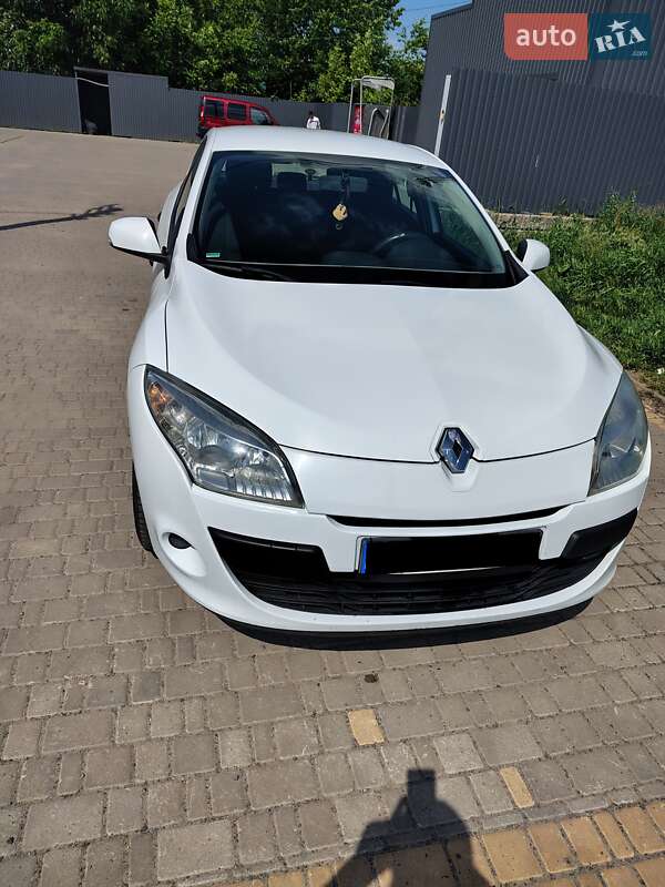 Хэтчбек Renault Megane 2011 в Умани