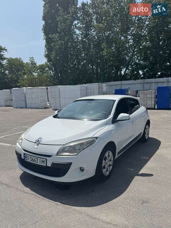 Хетчбек Renault Megane 2009 в 