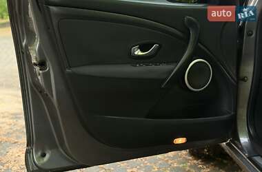Универсал Renault Megane 2010 в 
