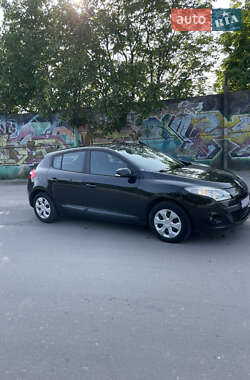 Хэтчбек Renault Megane 2009 в 