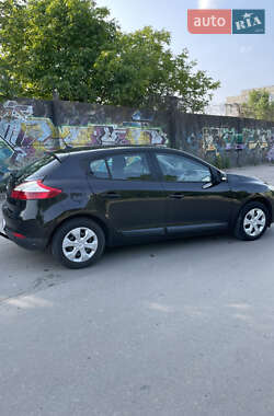 Хэтчбек Renault Megane 2009 в 
