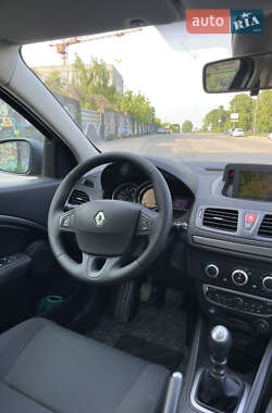 Хэтчбек Renault Megane 2009 в 