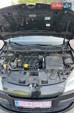 Хэтчбек Renault Megane 2009 в 