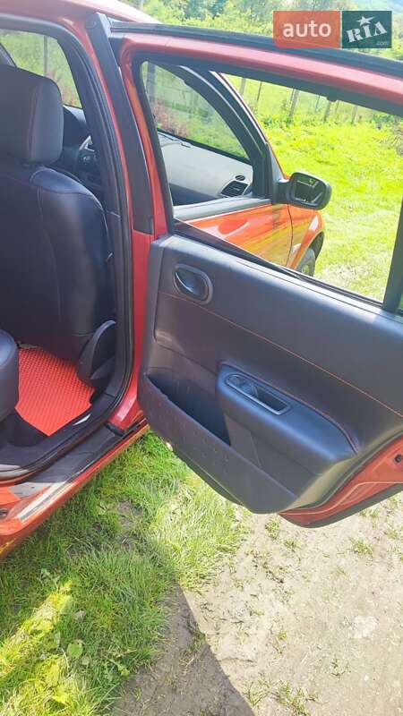 Седан Renault Megane 2004 в Львові фото 10 Седан Renault Megane 2004 в Львові