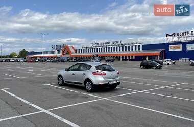 Хетчбек Renault Megane 2011 в 
