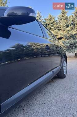 Хэтчбек Renault Megane 2011 в 