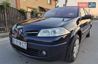 Хэтчбек Renault Megane 2008 в 