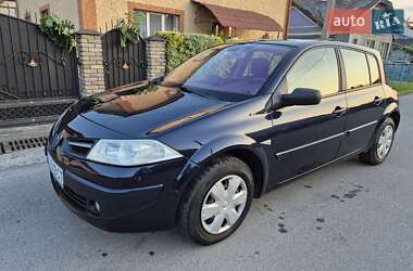 Хэтчбек Renault Megane 2008 в 
