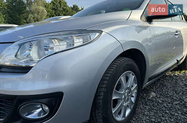 Хэтчбек Renault Megane 2013 в 