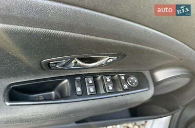 Хэтчбек Renault Megane 2013 в 