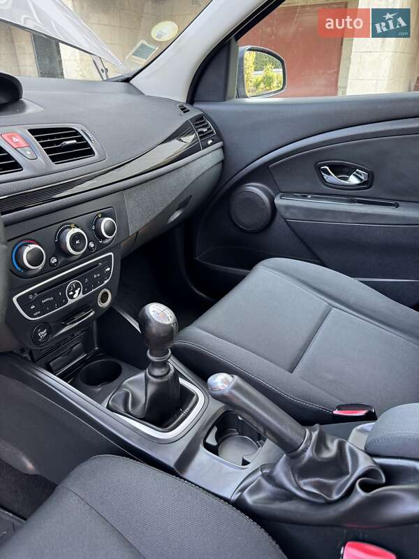 Хетчбек Renault Megane 2012 в Кам'янець-Подільському