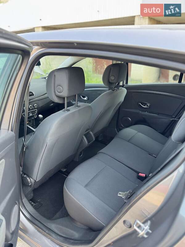 Хетчбек Renault Megane 2012 в Кам'янець-Подільському