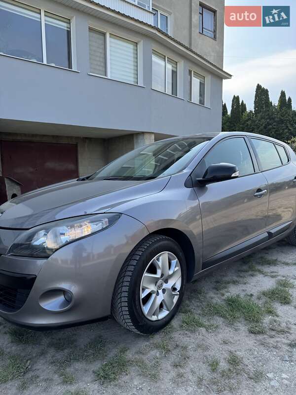 Хетчбек Renault Megane 2012 в Кам'янець-Подільському