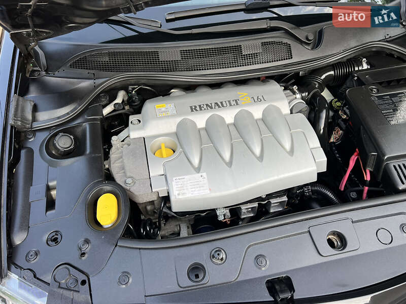 Универсал Renault Megane 2005 в Хороле