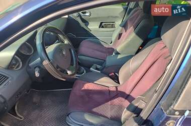 Хэтчбек Renault Megane 2002 в 