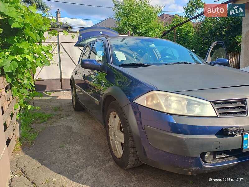 Хэтчбек Renault Megane 2002 в 