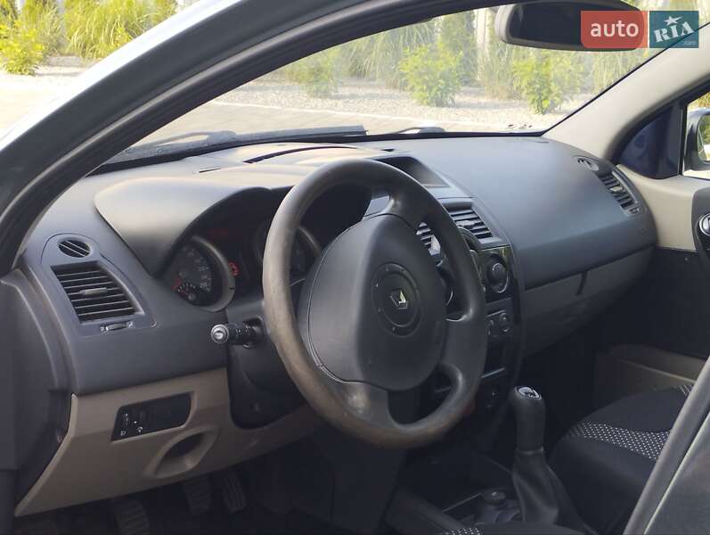 Хэтчбек Renault Megane 2003 в Луцке