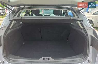 Хэтчбек Renault Megane 2010 в 
