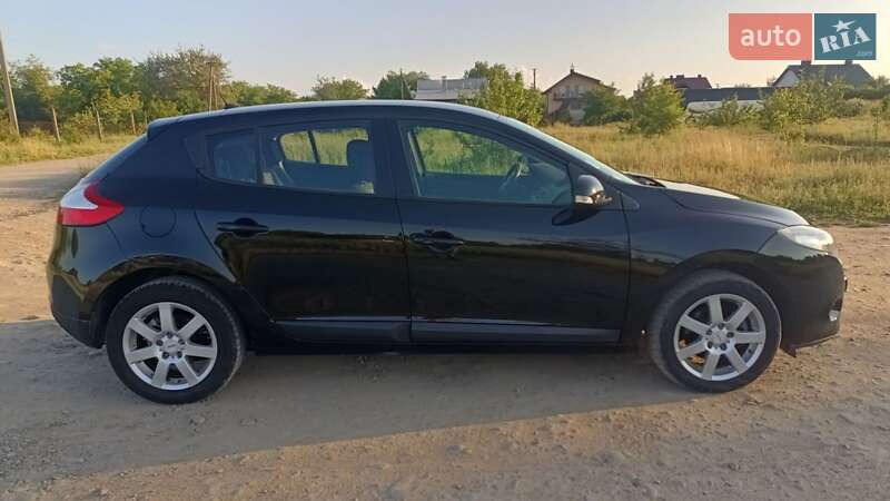 Хетчбек Renault Megane 2012 в Івано-Франківську фото 16 Хетчбек Renault Megane 2012 в Івано-Франківську