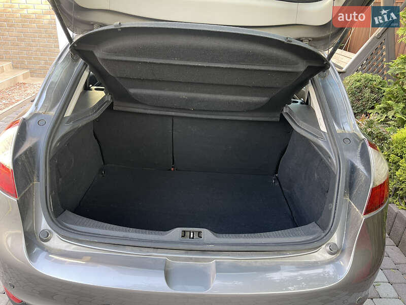 Хэтчбек Renault Megane 2011 в Львове
