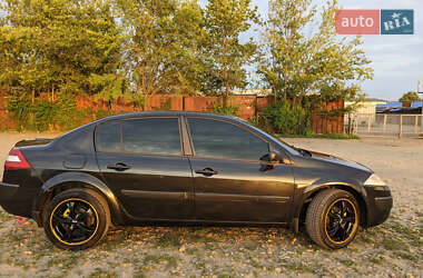 Седан Renault Megane 2004 в 