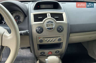 Хэтчбек Renault Megane 2007 в 