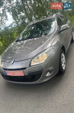 Універсал Renault Megane 2010 в Мені