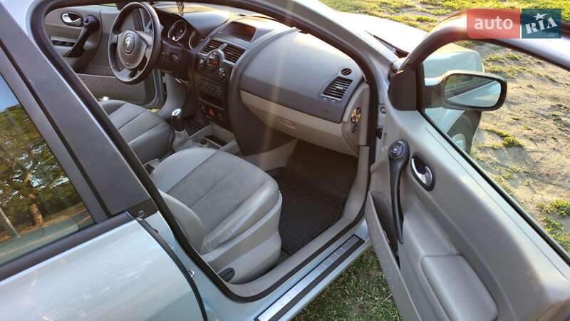 Седан Renault Megane 2003 в Кропивницком