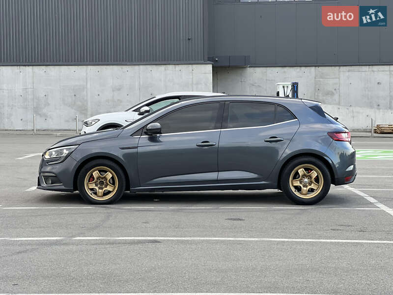 Хэтчбек Renault Megane 2016 в Киеве
