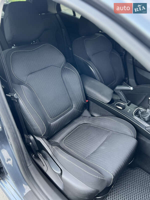 Хэтчбек Renault Megane 2016 в Киеве