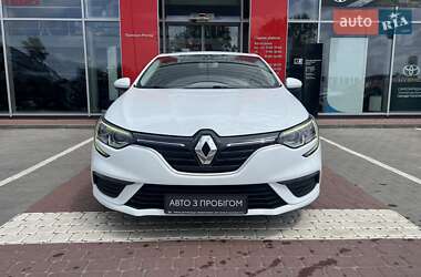 Седан Renault Megane 2019 в 