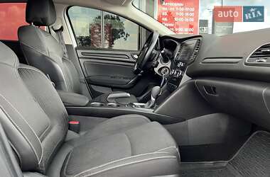 Седан Renault Megane 2019 в 