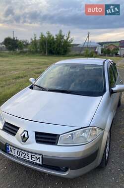 Хэтчбек Renault Megane 2004 в 