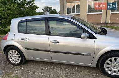 Хэтчбек Renault Megane 2004 в 