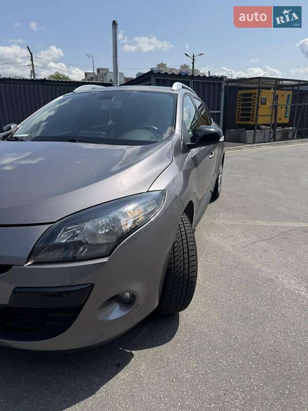 Универсал Renault Megane 2011 в Киеве