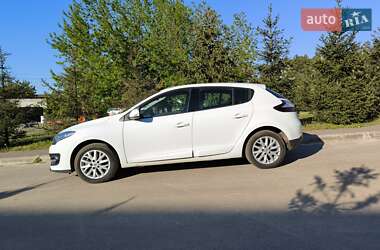 Хэтчбек Renault Megane 2015 в 