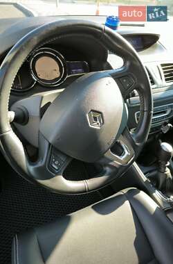 Хэтчбек Renault Megane 2015 в 